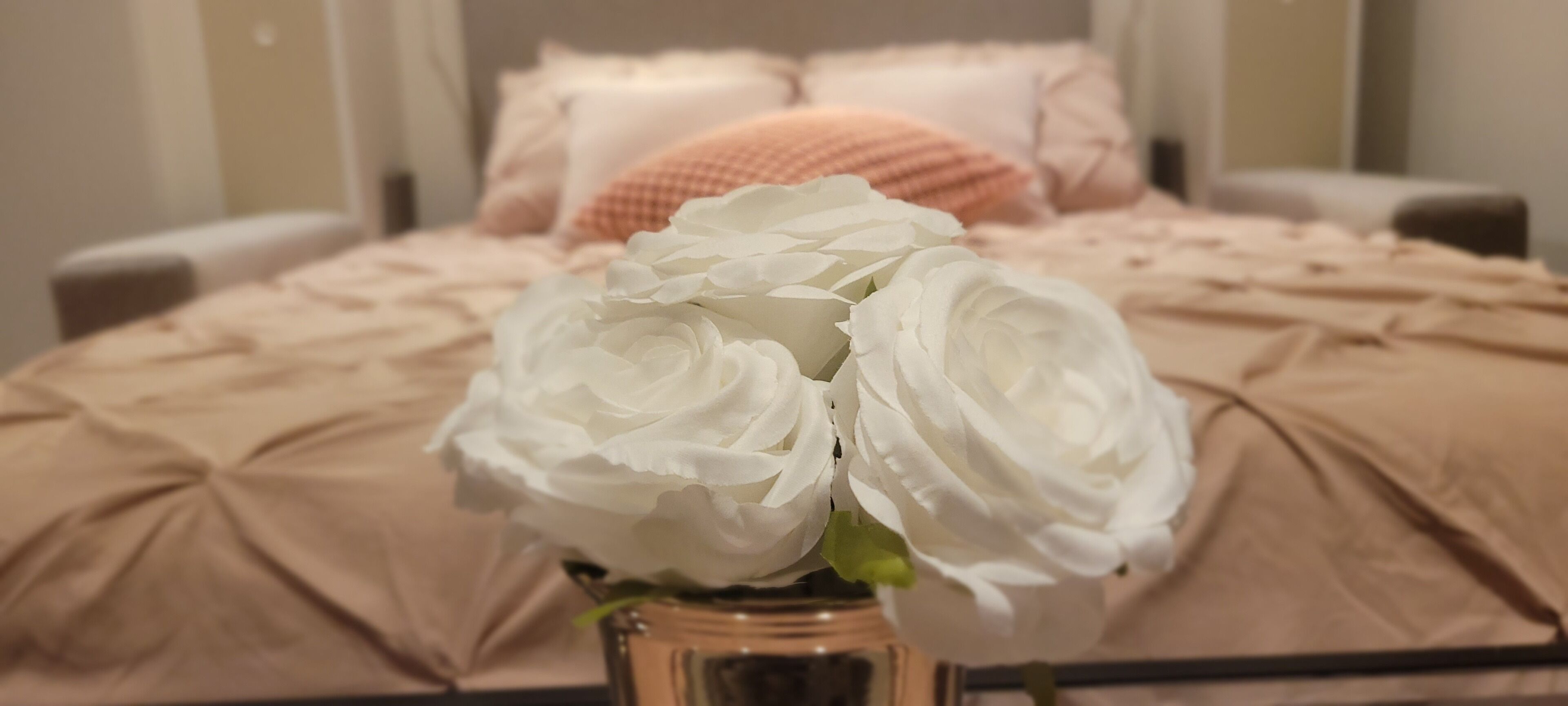 Romantic Apartment | 1 bedroom, blackout drapes, iron/ironing board, WiFi (free)