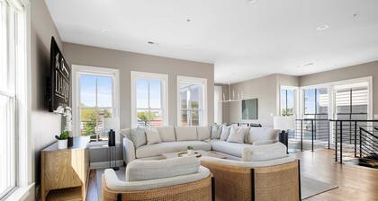 2 Luxury Houses w/ Patios | 1 Block from King St