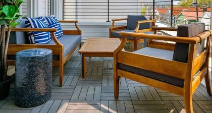 2 Luxury Houses w/ Patios | 1 Block from King St