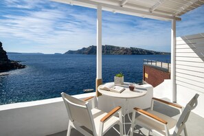 Junior suite, uitzicht op zee | Terras