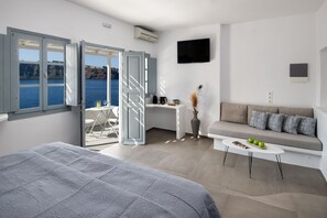 Honeymoon Suite private balcony sea view | View from room - Lava Stone (Santorini)