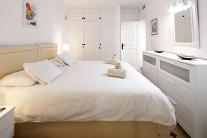 2 bedrooms, iron/ironing board, free WiFi, bed sheets - Rabat 6 - El Oasis de Capistrano! (Nerja)