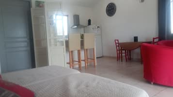 1 camera, ferro/asse da stiro, culla da viaggio, Wi-Fi gratuito