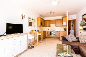 TV - Las Palmas 17B - El Oasis de Capistrano! (Nerja)