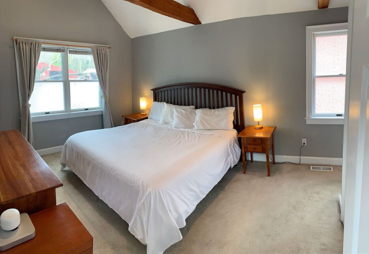 1 Schlafzimmer, Schreibtisch, Bügeleisen/Bügelbrett, Reisekinderbett