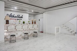Reception - Capital O 93794 Athallah Homestay Syariah (Bandar Lampung)