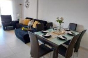 تناول الطعام