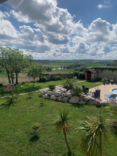 "carpe Diem" en Albret, Magnifique Longère Avec Piscine et Grand Terrain Clos