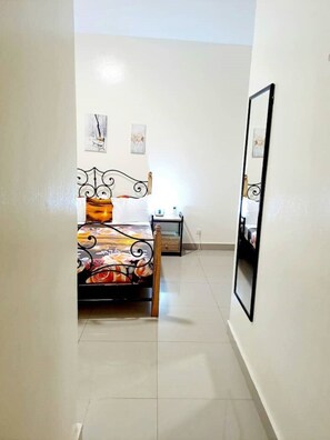 2 soverom, strykejern/-brett, wi-fi og sengetøy