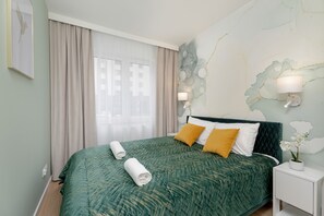 Huoneisto, 1 makuuhuone, parveke | 1 makuuhuone, silitysrauta/-lauta, ilmainen Wi-Fi, vuodevaatteet