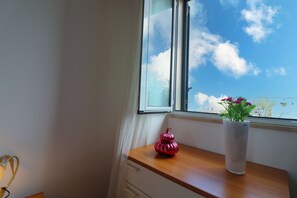 Leilighet, 2 soverom, røyk, balkong | Utsikt fra overnattingsstedet