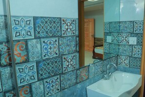 Bathroom - Lords Hotel Murree (Murree)