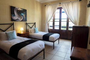 3 bedrooms, iron/ironing board, free WiFi, bed sheets - Zest Gozitan Villa & Pool (Qala)