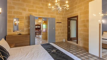 Familiehus, flere soverom (Surwig Gozitan Villa & Pool) | 5 soverom, wi-fi (inkludert) og sengetøy