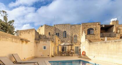 Surwig Gozitan Villa & Pool