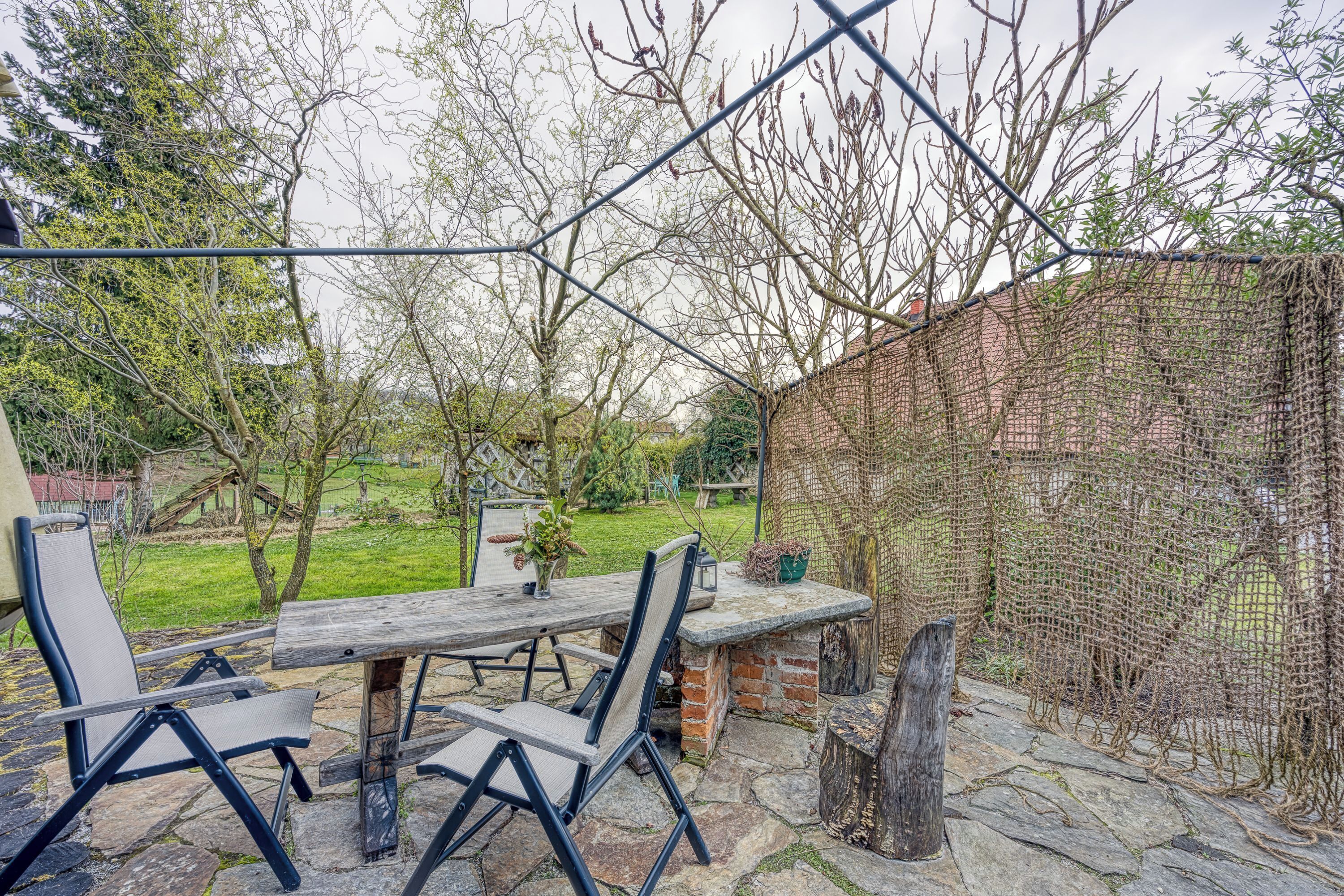 Tempat makan outdoor