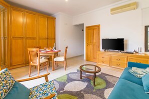 Family Apartment, Multiple Bedrooms, 2 Bathrooms (A Lovely Apart By The Sea Sliema) | Living area | 21-inch flat-screen TV with cable channels