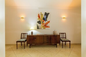 Family Apartment, Multiple Bedrooms, 2 Bathrooms (A Magnificent Sunny Seafront Apart) | Interior