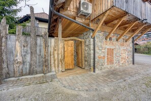 Exterior detail - Spa Apartment Tina (Ivančna Gorica)