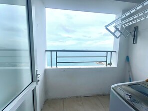 Appartement Deluxe, 3 chambres, non-fumeur, vue plage | Vue depuis le balcon
