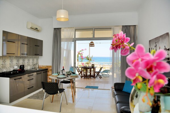 Interior - Studio Mare BeachFront Faliraki (Faliraki)