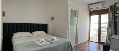 1 多间卧室、熨斗/熨衣板、WiFi、床单