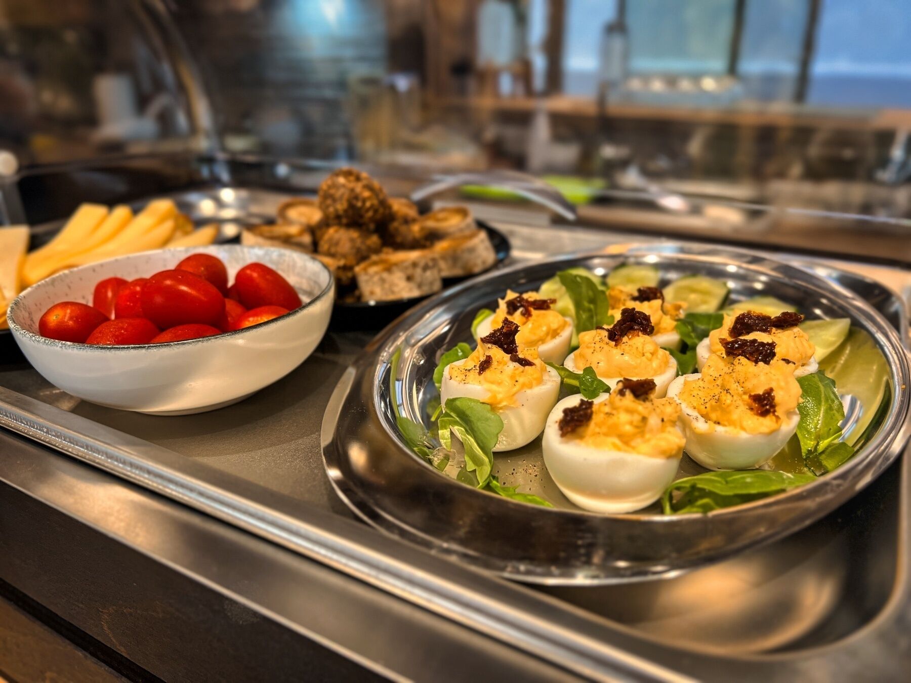 Petit déjeuner buffet servi tous les jours en supplément