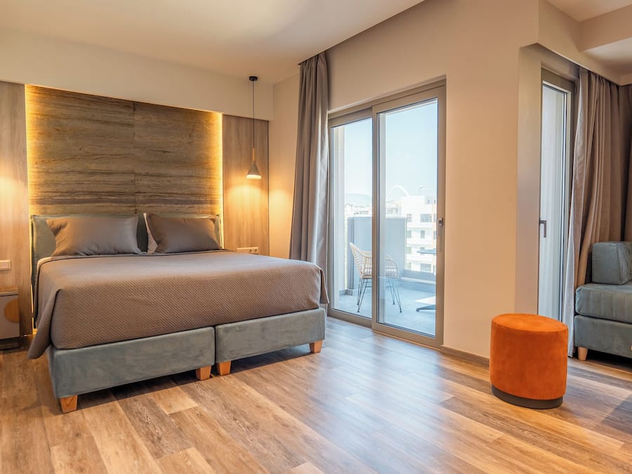 Junior Suite with Balcony | Soundproofing, free WiFi, bed sheets
