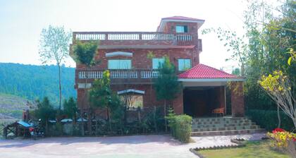 Al Qamar Guest House