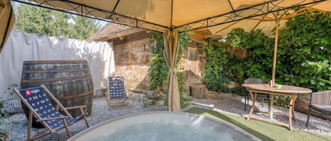 Family House, Multiple Bedrooms (Tiny-Mini Bertl With Hot Tub) | Outdoor spa tub