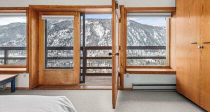 Luxury 4BR Mountain Retreat in Aspen