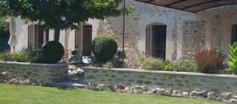 Mas Provençal Avec Piscine et Spa