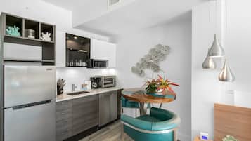 Fridge, microwave, coffee/tea maker, toaster