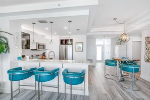 Dining - Starboard Elite Summa (Merritt Island)