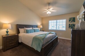 3 bedrooms, desk, iron/ironing board, travel crib