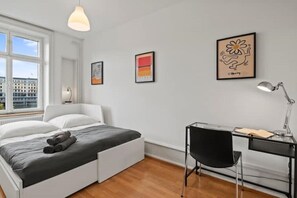 2 bedrooms, iron/ironing board, WiFi, bed sheets