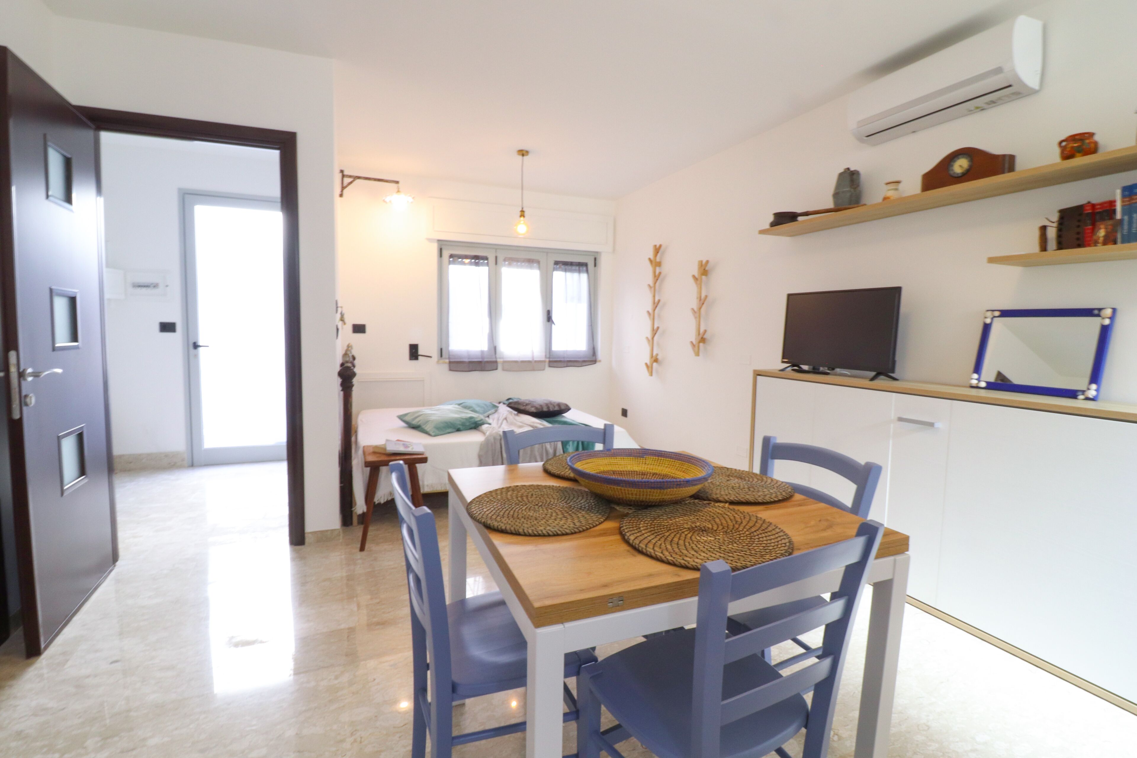 Lejlighed - 1 soveværelse - ryger - terrasse | Spiseområde