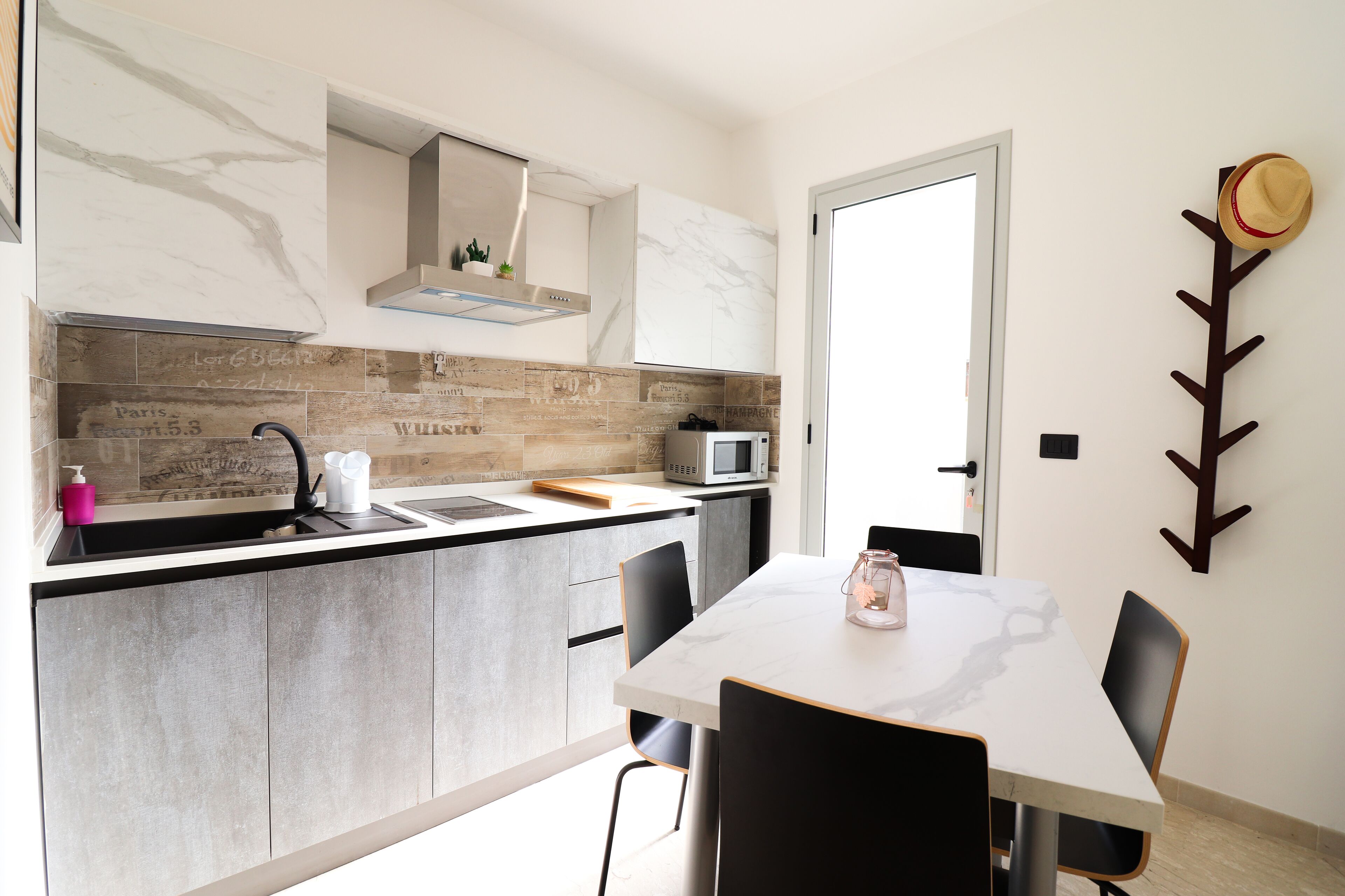 Apartment, 1 Bedroom, Smoking, Patio | Private kitchen