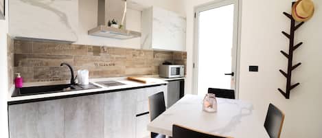 Apartment, 1 Schlafzimmer, Raucher, Terrasse | Eigene Küche