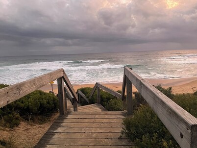 Beach and Bush - La Cabaña by the Sea Kilcunda