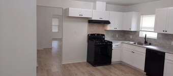 1Bed and 1Bath house for Rent 