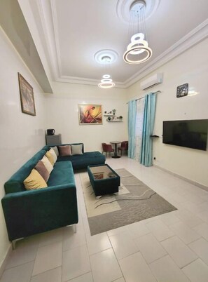 Living area - F2 Tout Confort au Point E Dakar ! (Dakar)