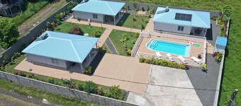 Villa Mambia, Terrasse de Vinty. Sainte Rose.