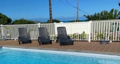 Villa Mambia, Terrasse de Vinty. Sainte Rose.