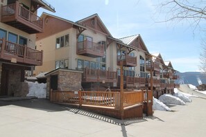 Exterior - Stunning Treasury Point condo, 3BD/3BA+Hot Tub! (Mt. Crested Butte)