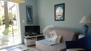 Unclassified image, 5 of 19, button