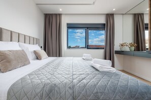 4 chambres, fer et planche à repasser, Wi-Fi gratuit, draps fournis