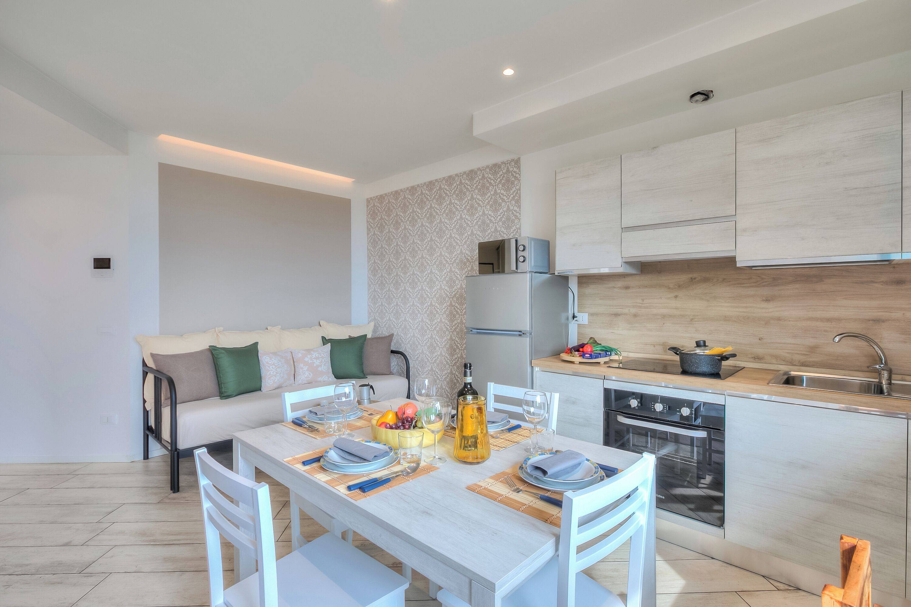 Family Apartment, Multiple Bedrooms, Mountainside (Casa Scott) | Private kitchen