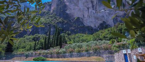 Alberca al aire libre por temporada