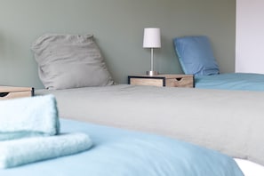 4 bedrooms, iron/ironing board, free WiFi, bed sheets